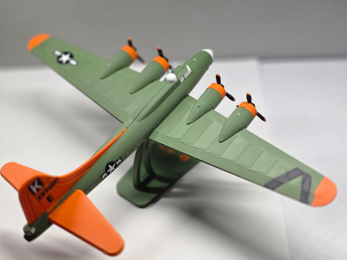B-17 Flying Fortress Model Kit Card